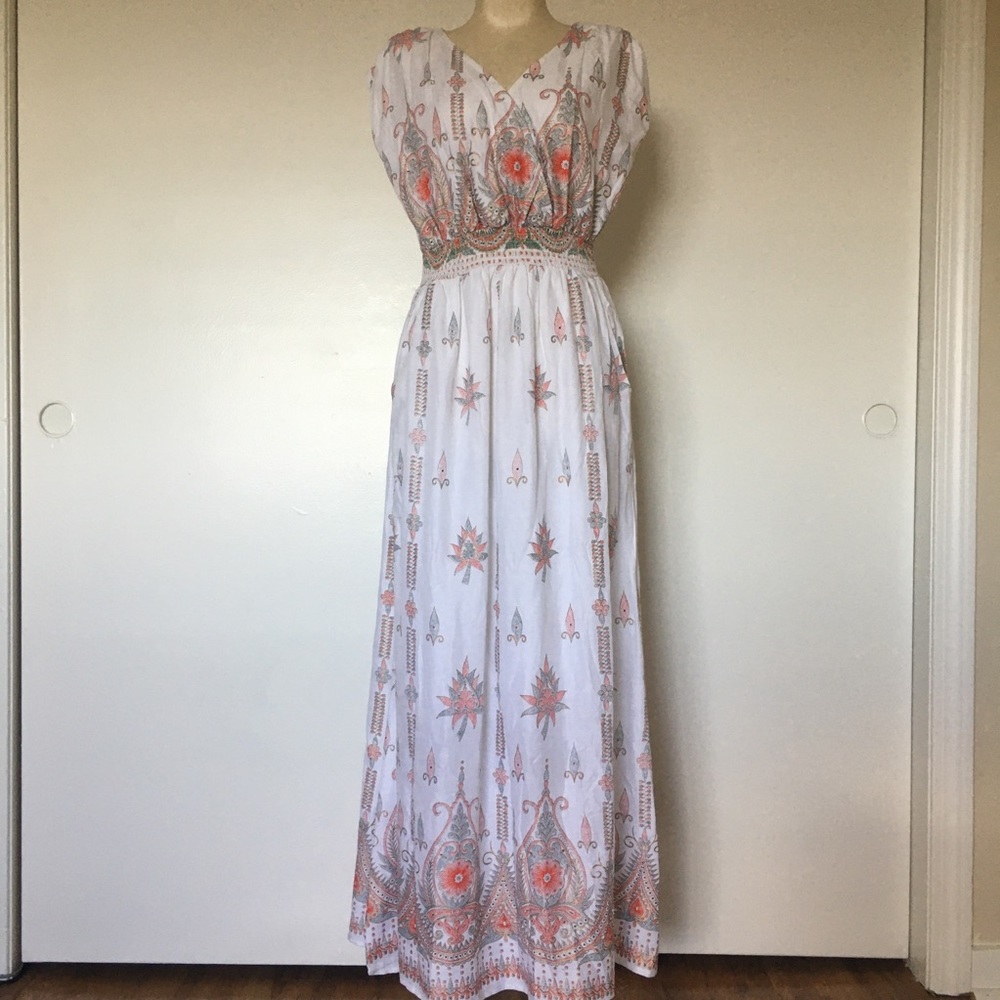NWT Floral Boho Print Gold Foiled Maxi Dress